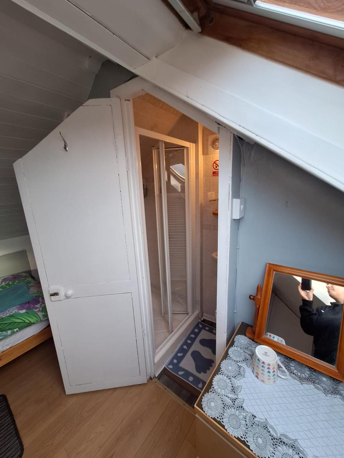 Harrow B & B Kültér fotó