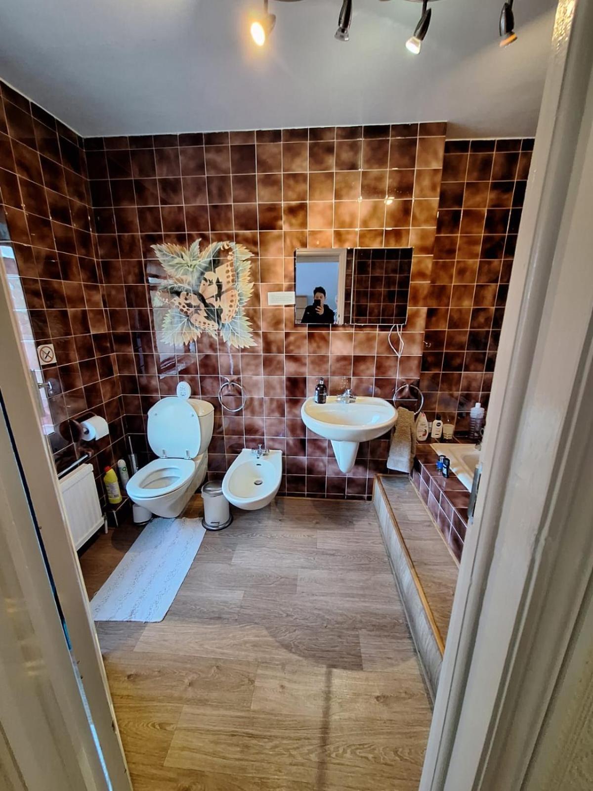 Harrow B & B Kültér fotó